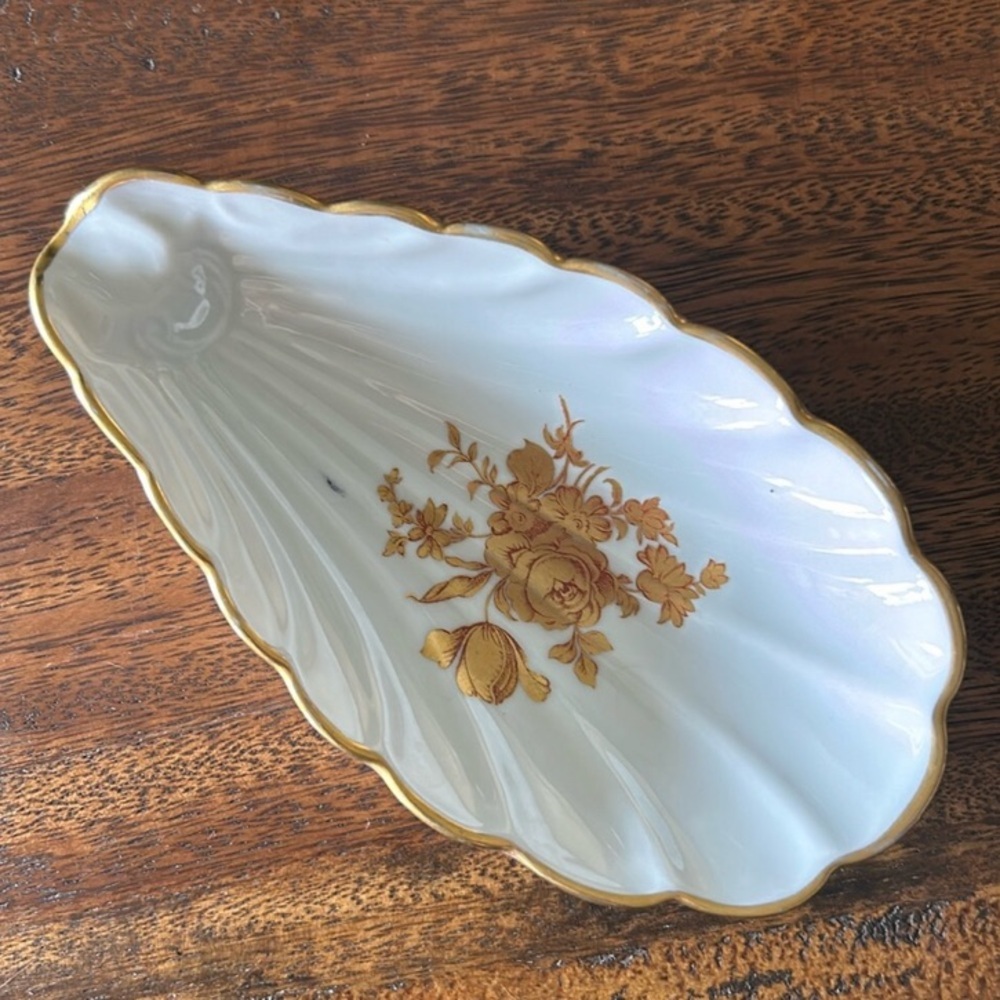 Vintage LIMOGES Gold Trim Gold Porcelain Shell Trinket Vanity Dish